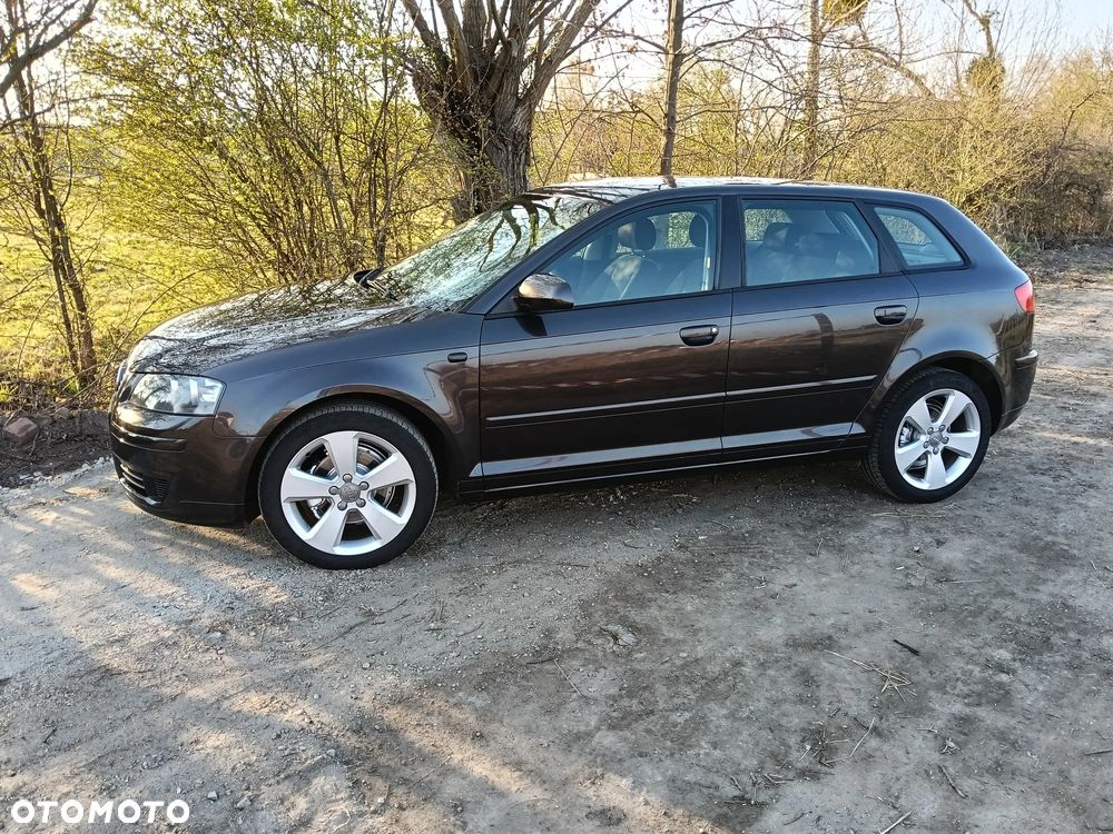 Audi A3 Sportback 1.6 Attraction - 4