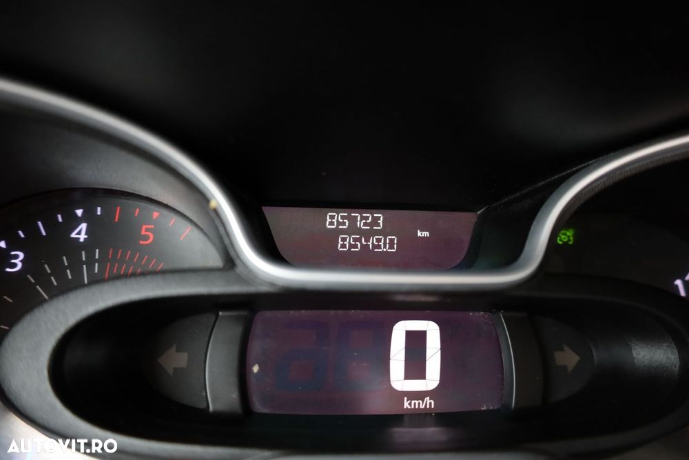 Renault Trafic - 19