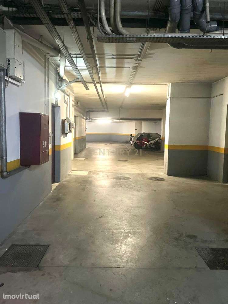 Garagem na Ramada (Odivelas) - Grande imagem: 2/5