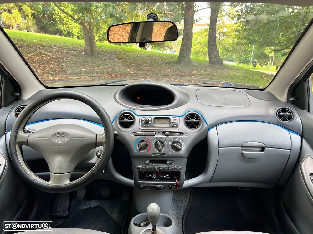 Toyota Yaris 1.0 Luna AC - 8
