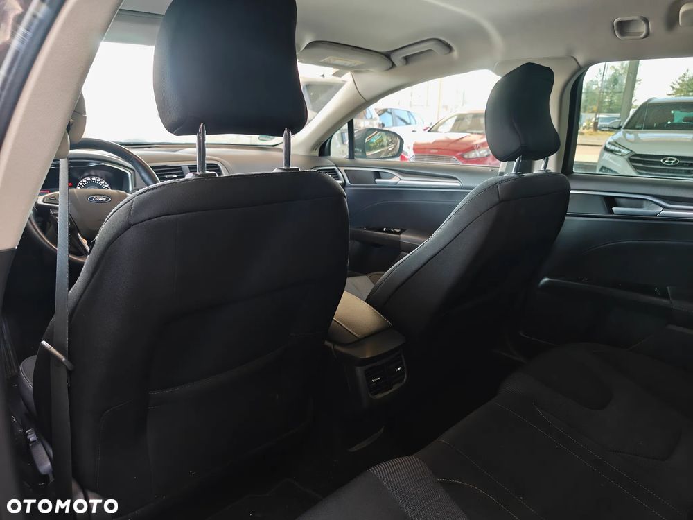 Ford Mondeo 2.0 EcoBoost Titanium - 8