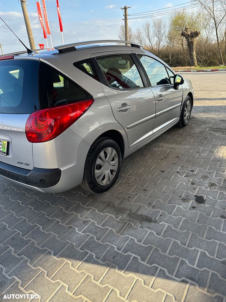 Peugeot 207 - 7