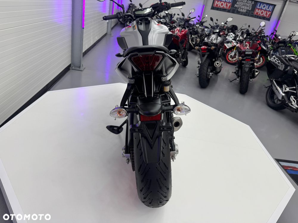 Yamaha MT - 20