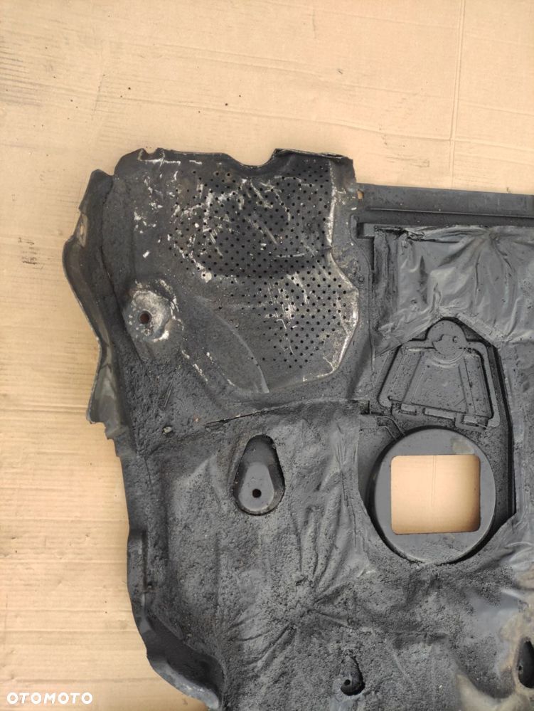 OSŁONA POD SILNIK DOLNA PODWOZIA BMW E81 E82 E87 M PAKIET - 7