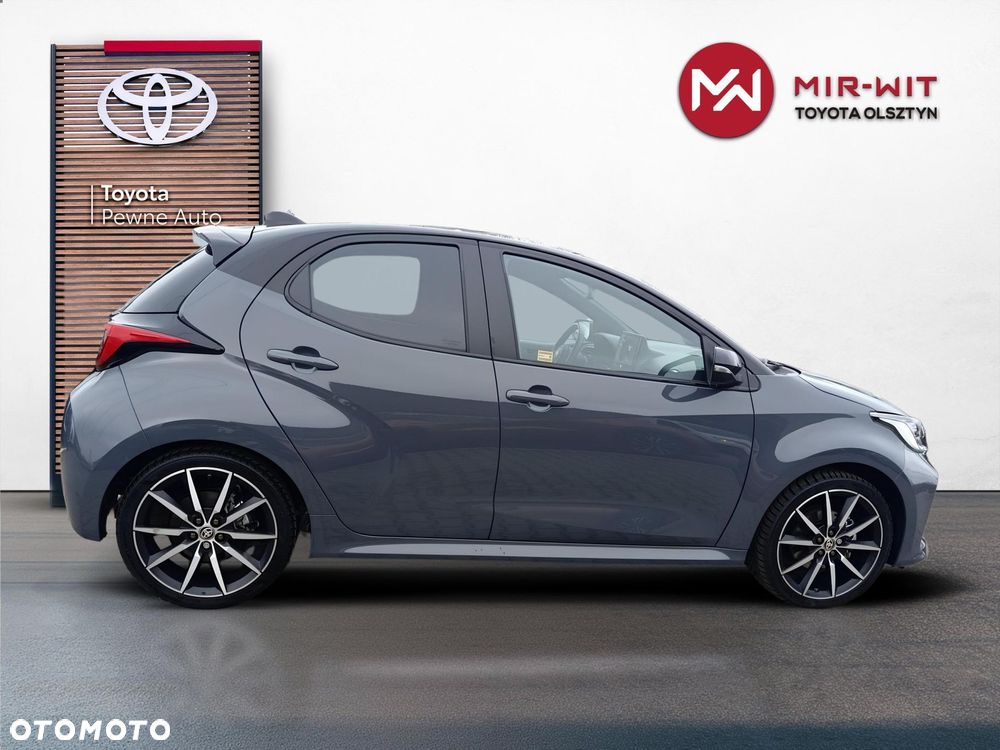 Toyota Yaris Hybrid 1.5 GR Sport - 11