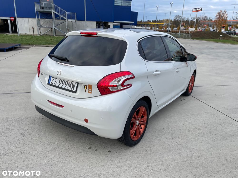 Peugeot 208 e-HDi 115 Stop&Start Allure - 6