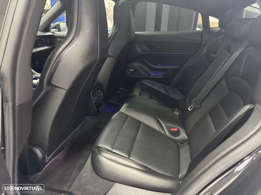 Porsche Taycan Standard - 30