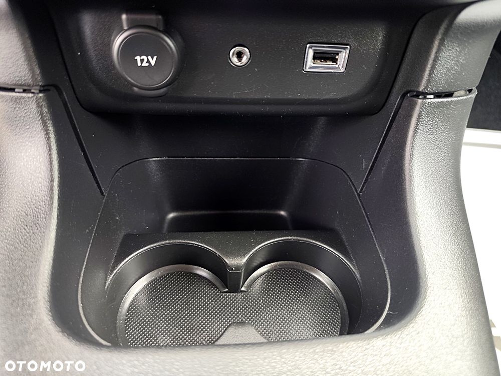 Citroën C3 Pure Tech 82 SHINE - 12