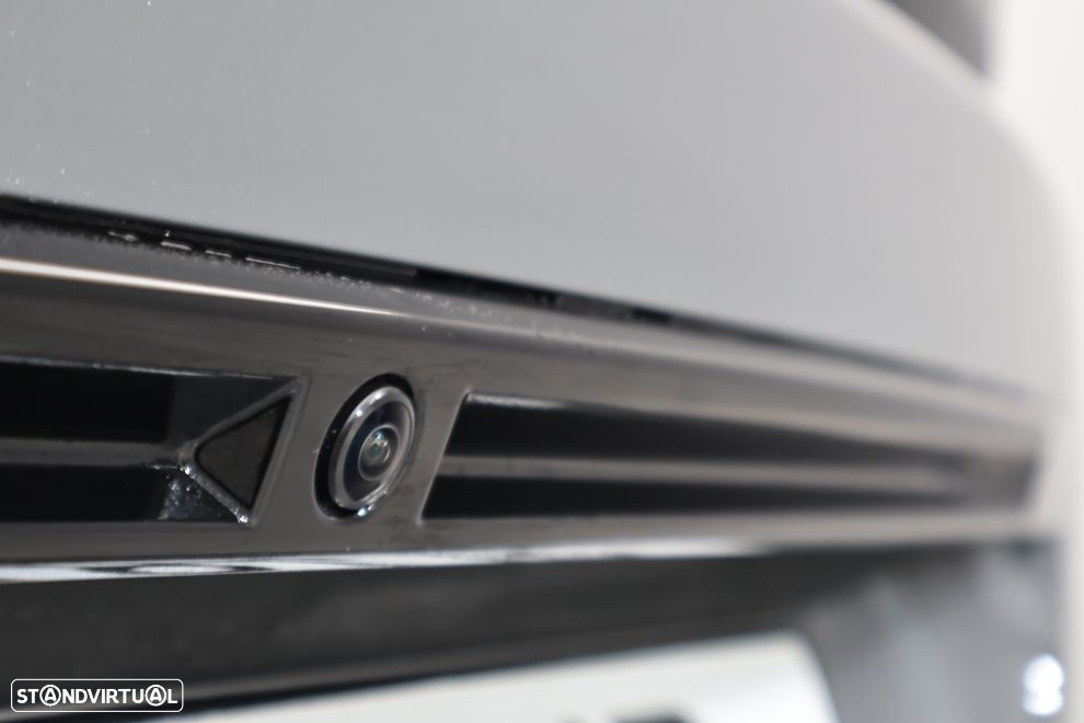 Peugeot e-2008 54 kWh GT - 15