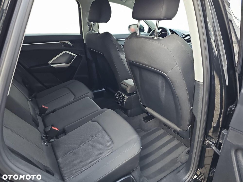Audi Q3 - 24