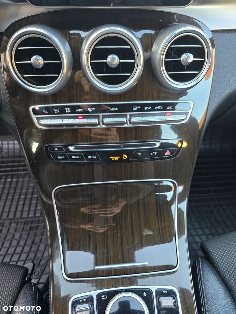 Mercedes-Benz GLC 220 d 4Matic 9G-TRONIC - 16