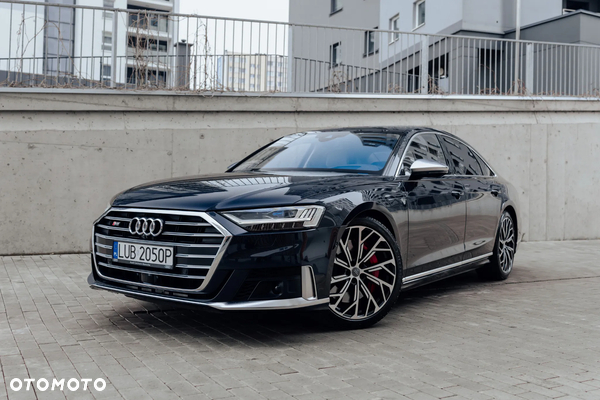 Audi S8