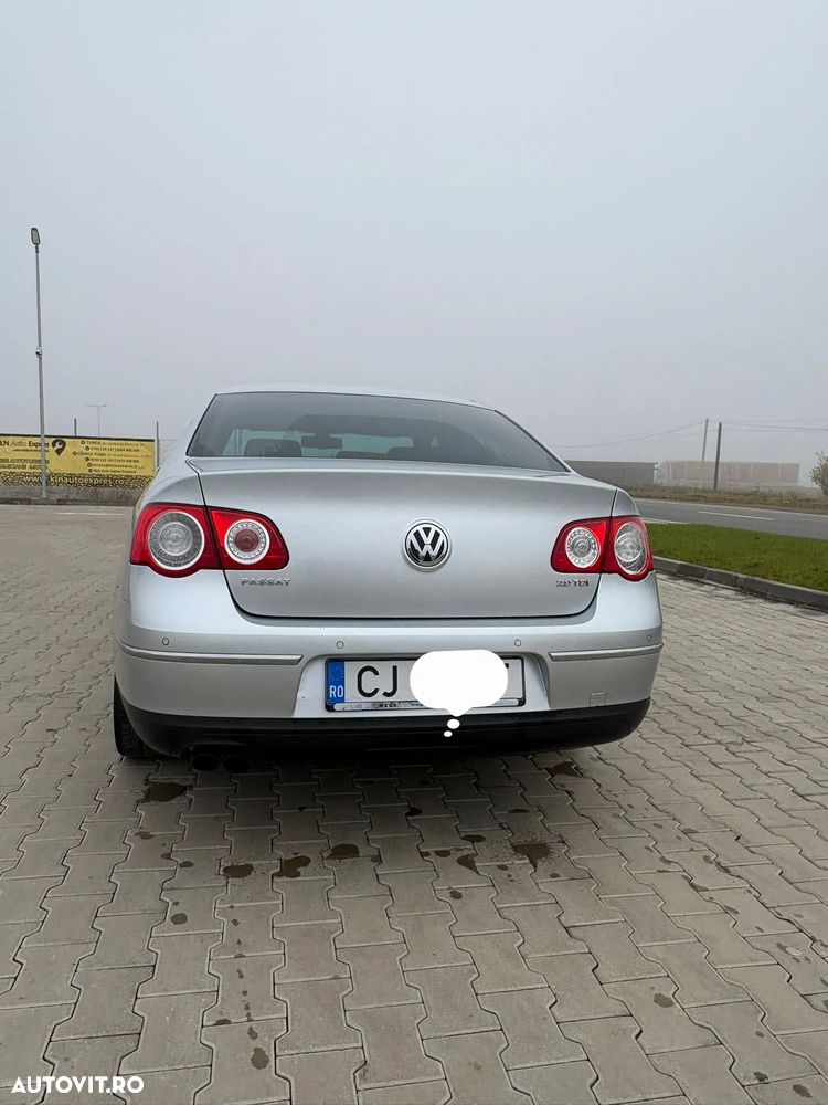 Volkswagen Passat - 5