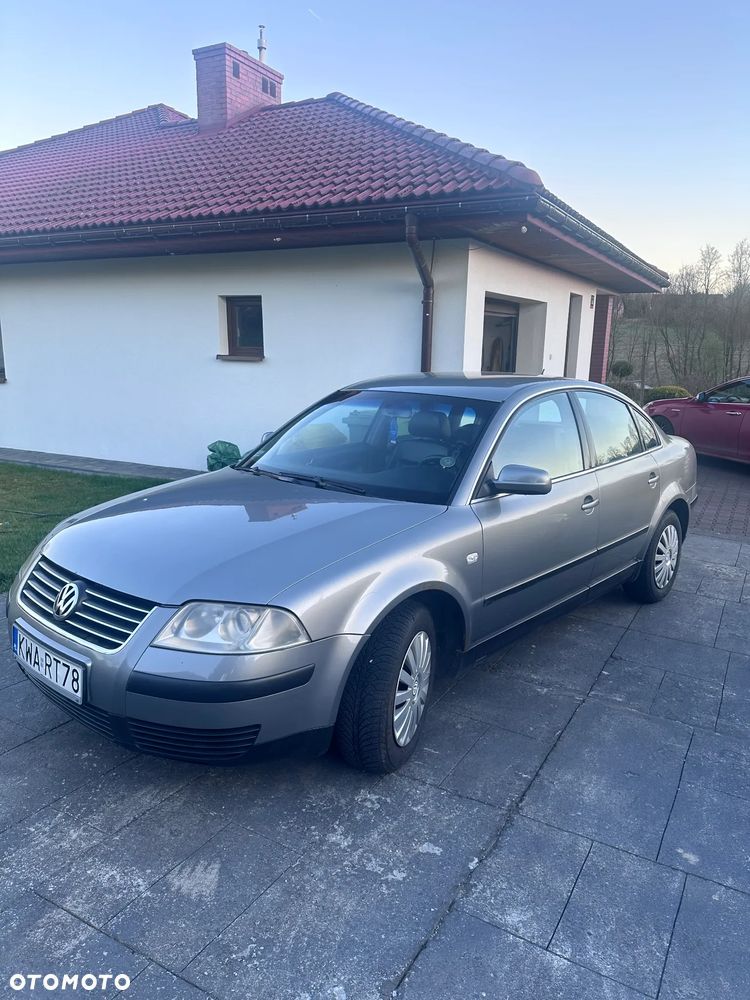 Volkswagen Passat 1.9 TDI Exclusive - 1