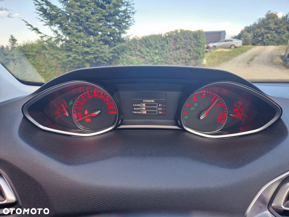 Peugeot 308 1.2 PureTech Allure S&S - 10