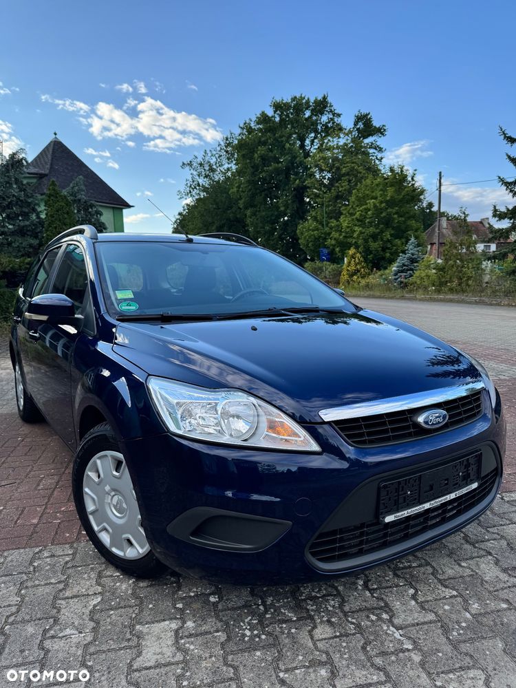 Ford Focus 1.6 Trend + - 4