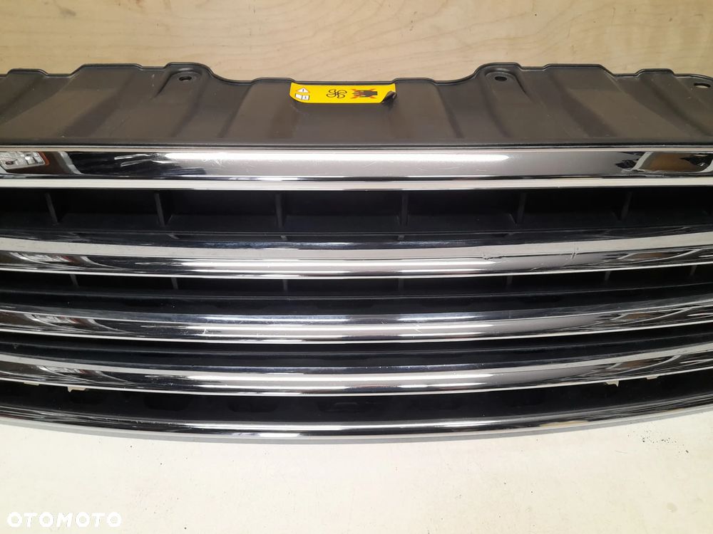 Atrapy chłodnicy chromowana Mini Cooper Countryman R60 9801581 - 3