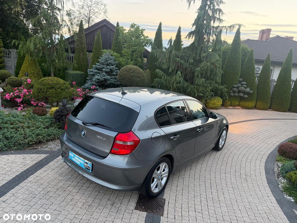 BMW Seria 1 118d DPF - 4