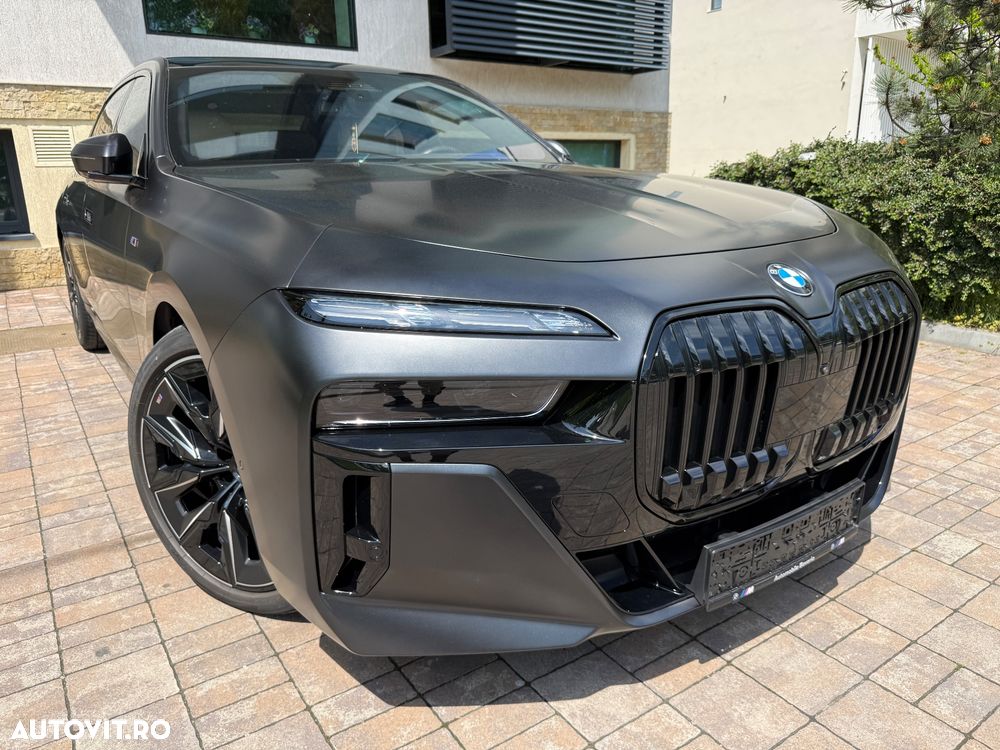 BMW Seria 7 - 11
