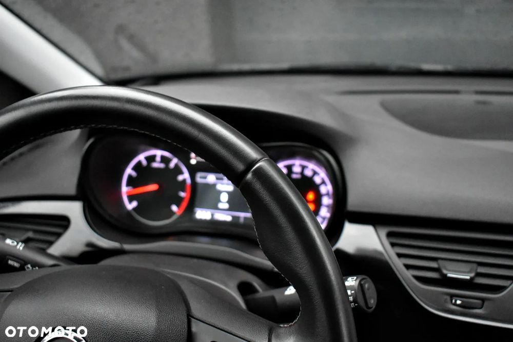 Opel Corsa 1.4 16V Selection 110 Jahre - 29