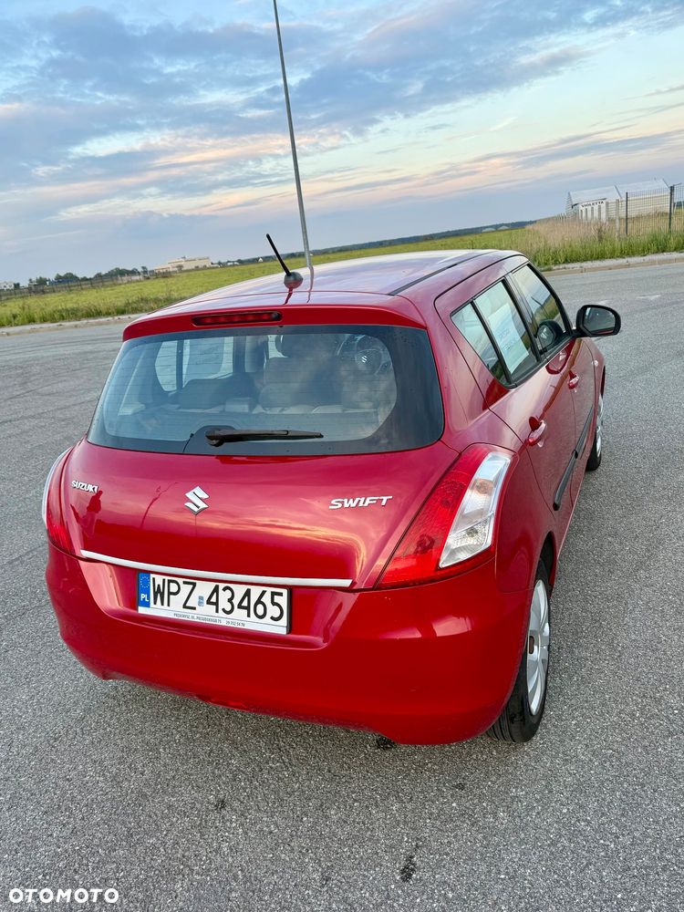 Suzuki Swift - 3
