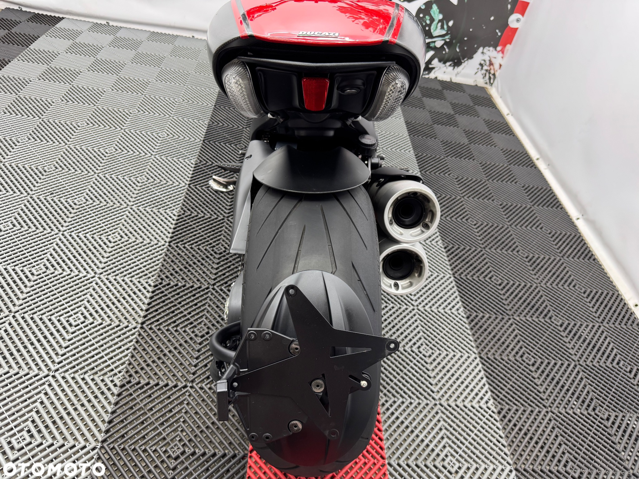 Ducati Diavel - 25