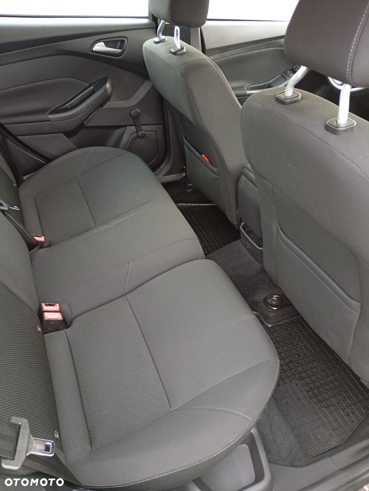 Ford Focus - 11