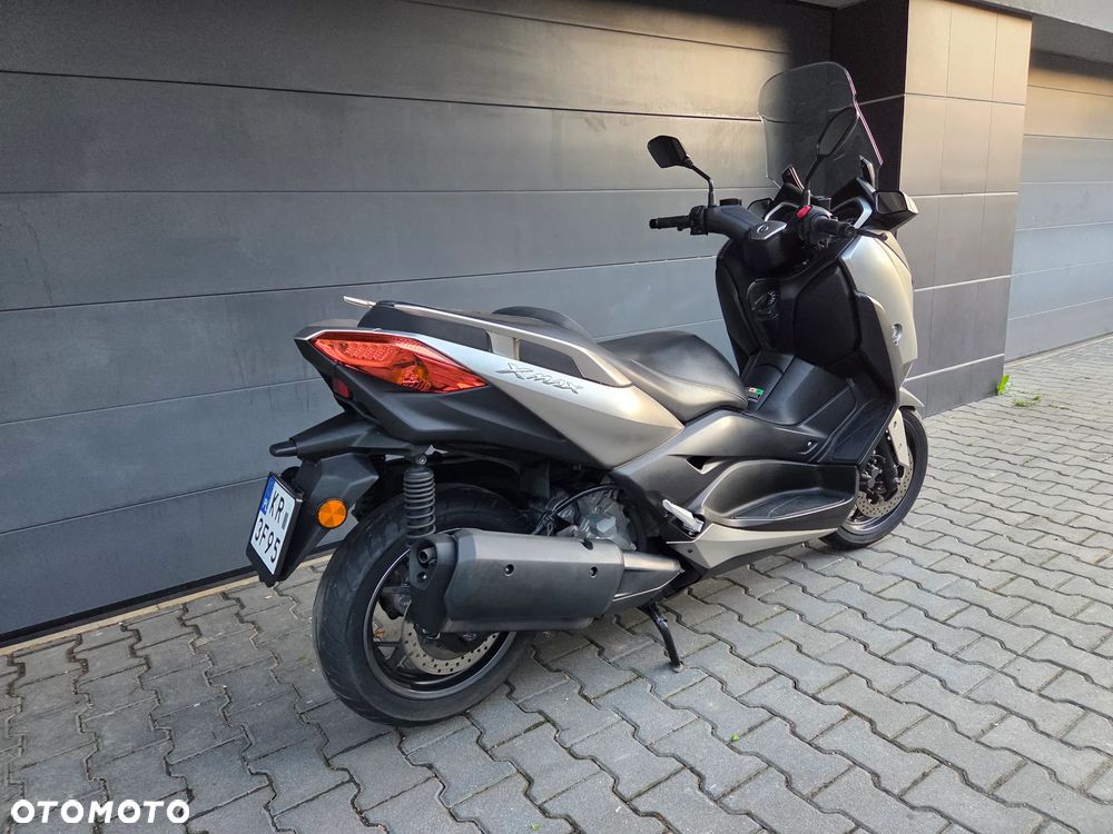Yamaha X-max - 4