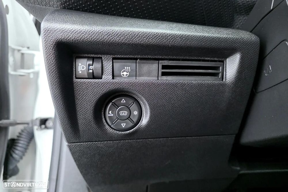 Citroën C4 PureTech 130 Stop&Start EAT8 C-SERIES - 21