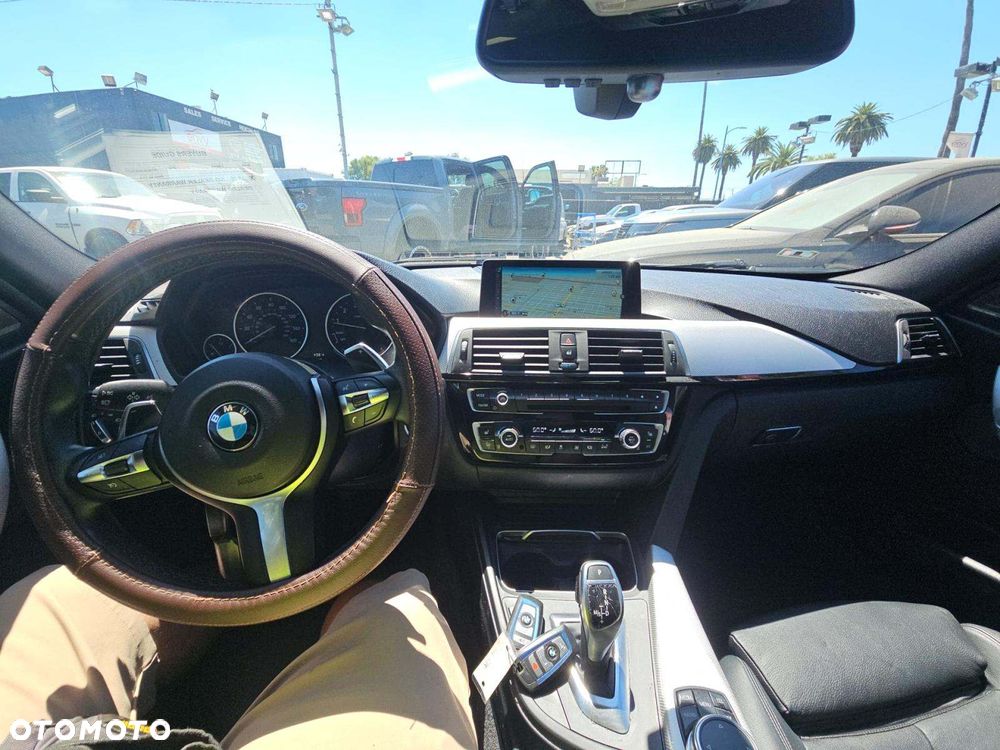BMW Seria 3 340i M Sport - 6