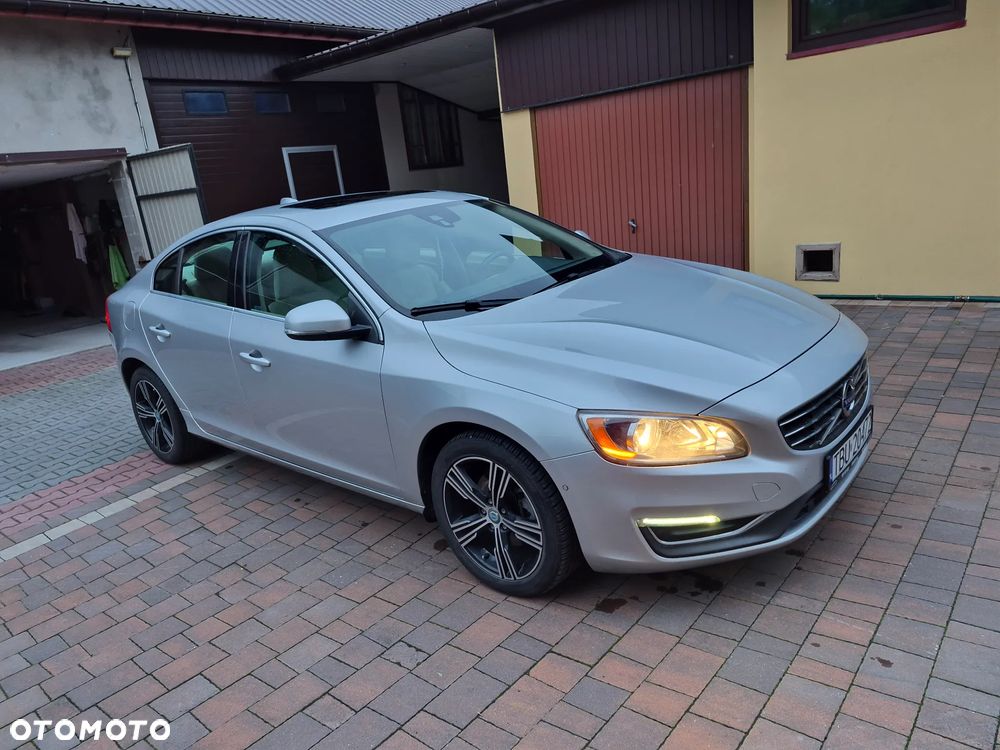 Volvo S60 T5 Powershift - 2