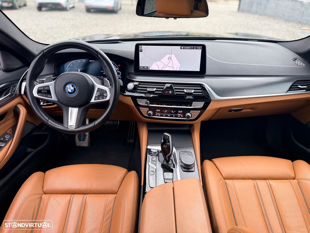 BMW 530 e Pack Desportivo M - 7