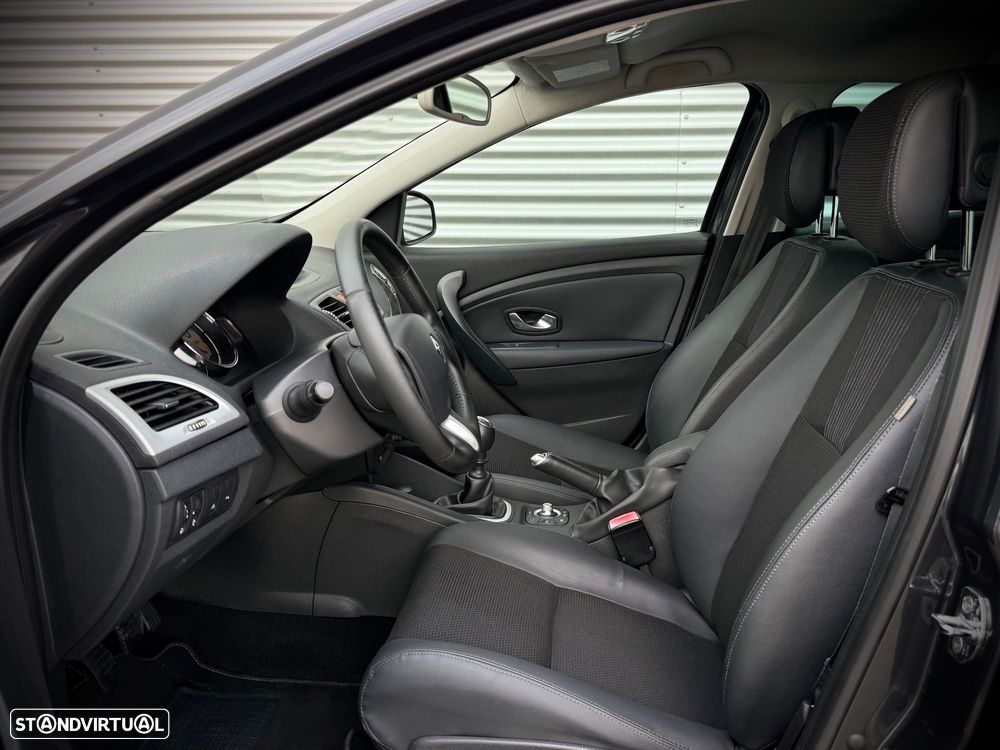 Renault Mégane 1.5 dCi Dynamique S - 7