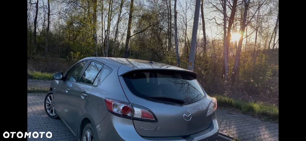 Mazda 3 1.6 CD Exclusive + - 2