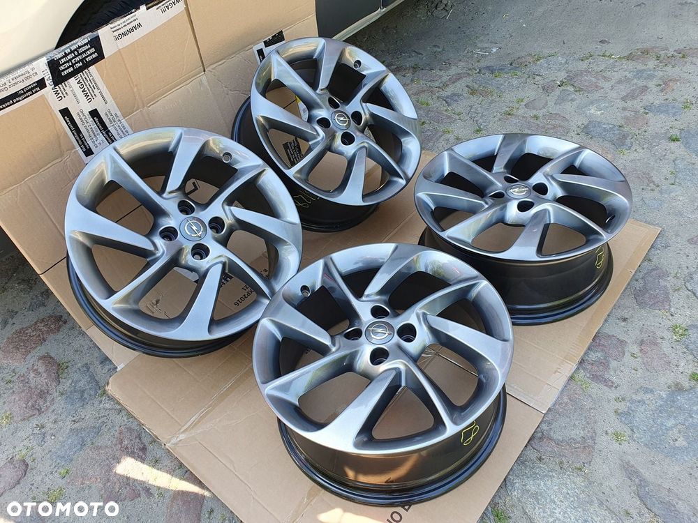 felgi Opel Corsa Adam Astra 17 4x100 - 1