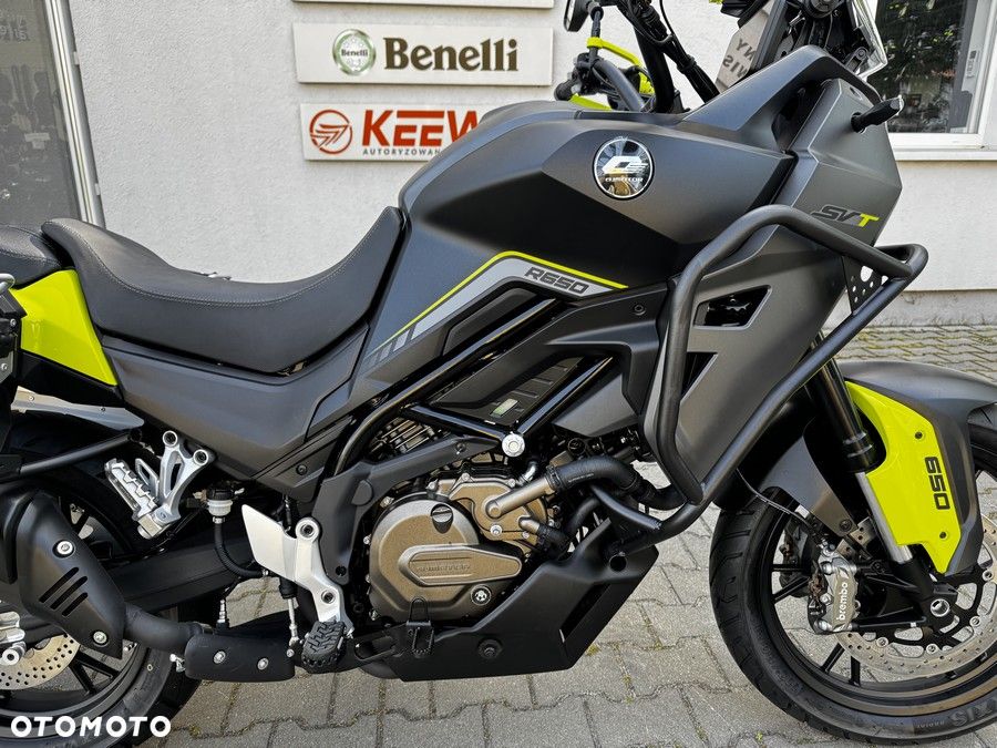 QJMOTOR SVT 650X - 8