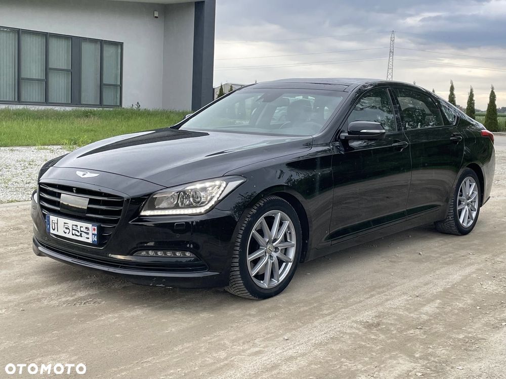 Hyundai Genesis - 1