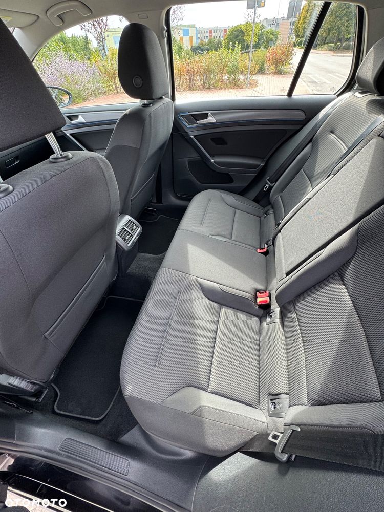 Volkswagen Golf 1.5 TSI BMT Comfortline DSG - 18