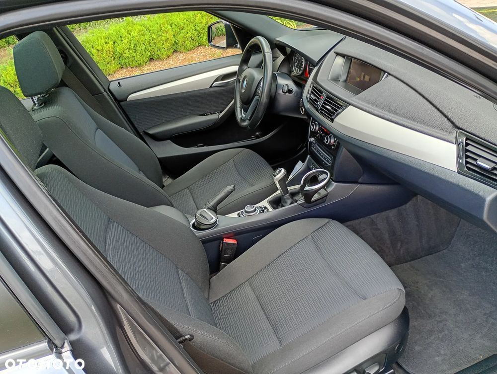 BMW X1 xDrive18d - 31