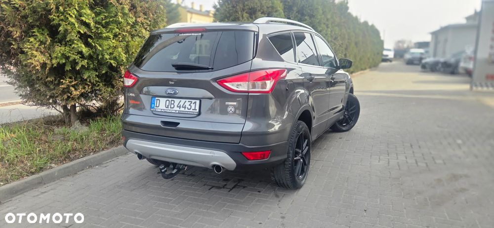Ford Kuga 1.5 EcoBoost 2x4 Titanium - 13