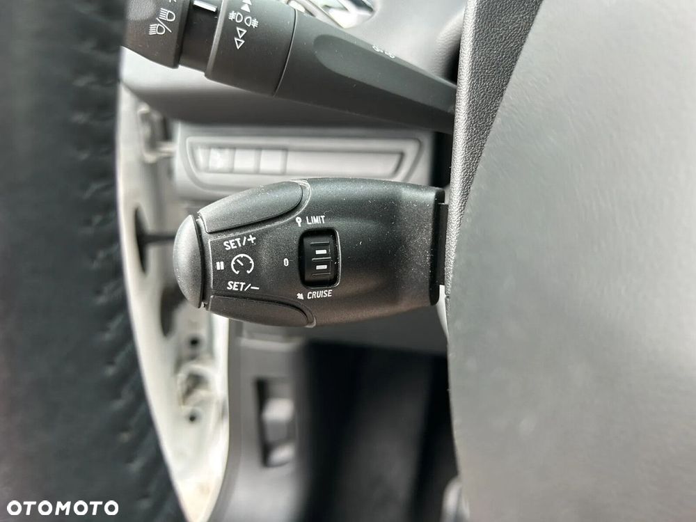 Peugeot 208 1.2 PureTech Style - 22