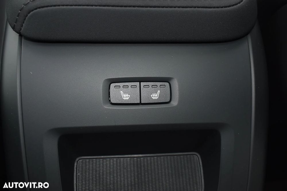Volvo XC 60 T8 AWD AT PHEV Ultra Black Edition - 27