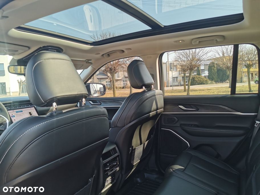 Jeep Grand Cherokee - 14