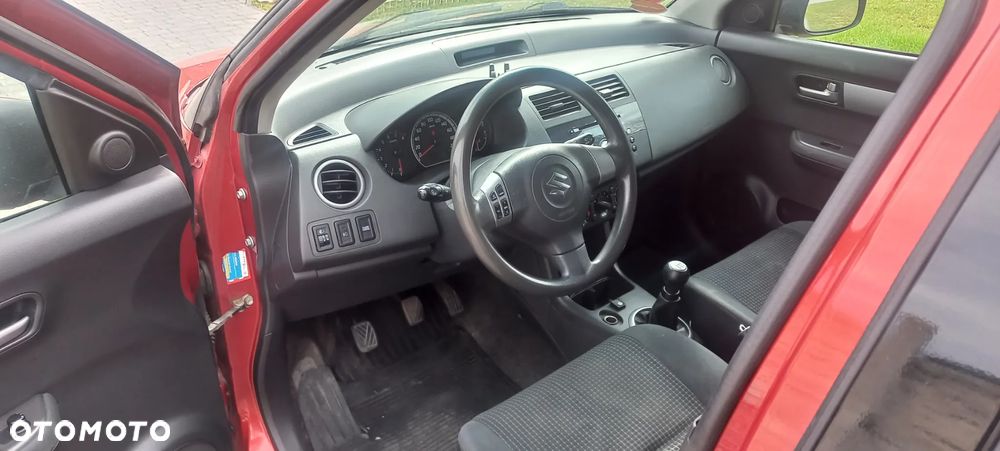 Suzuki Swift 1.3 Comfort dance - 6