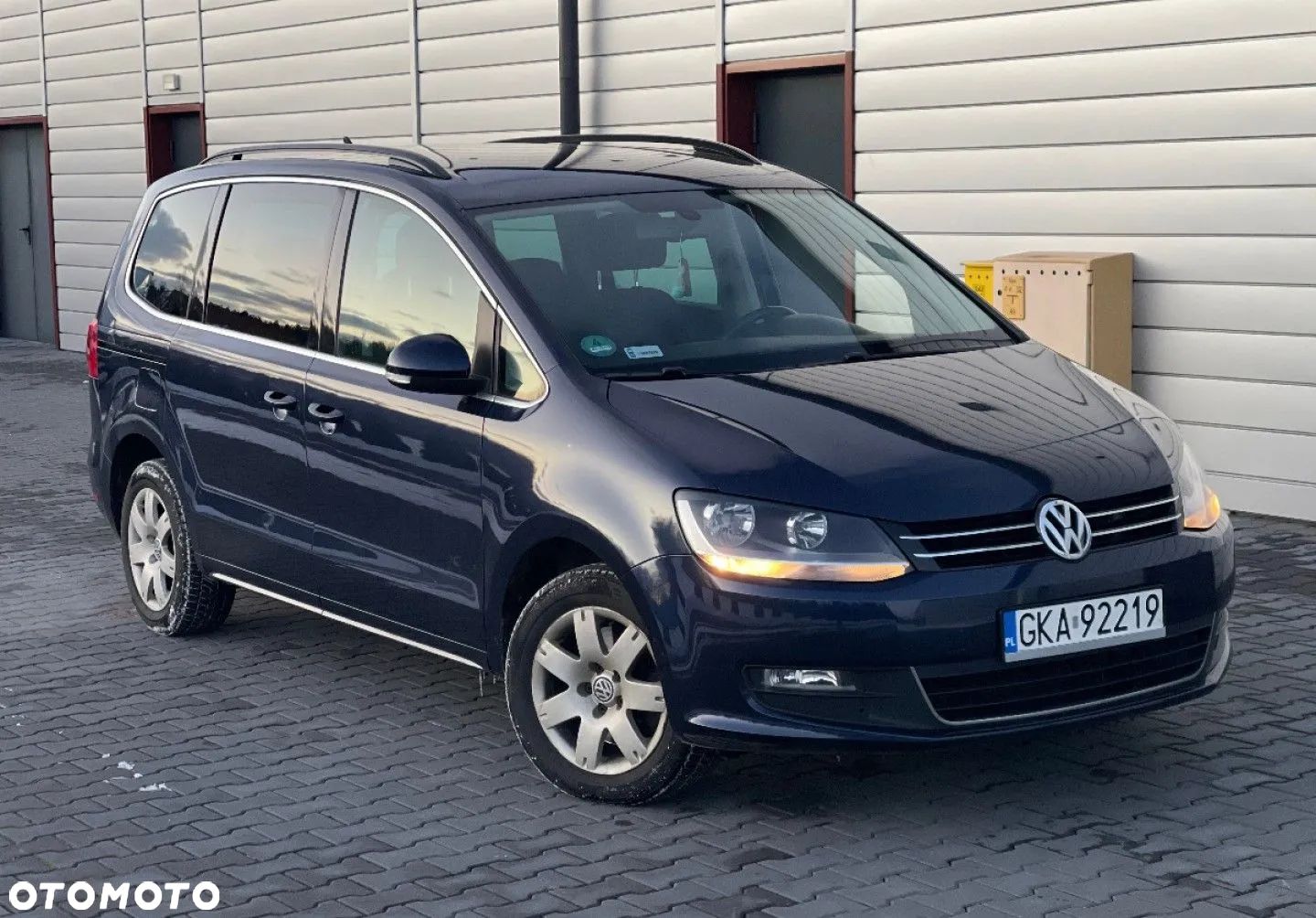 Volkswagen Sharan 2.0 TDI Highline DSG - 1
