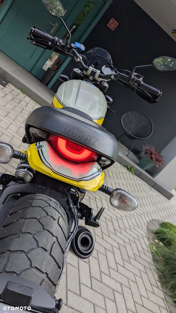 Ducati Scrambler - 10