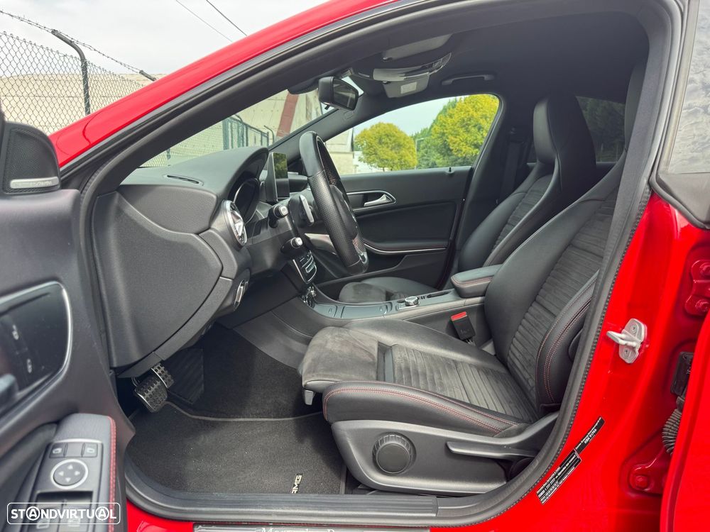 Mercedes-Benz CLA 220 d AMG Line Aut. — fotografia 10