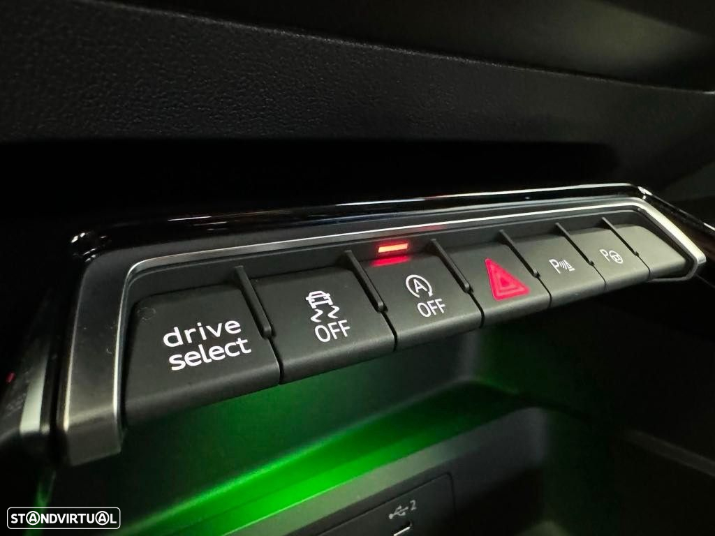 Audi RS3 Limousine TFSI quattro S tronic - 32