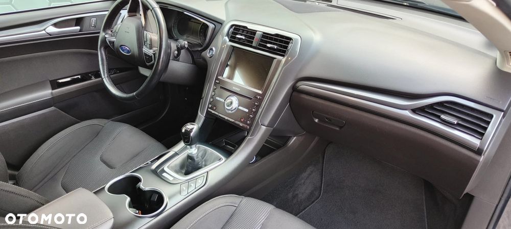 Ford Mondeo 2.0 TDCi Titanium - 12