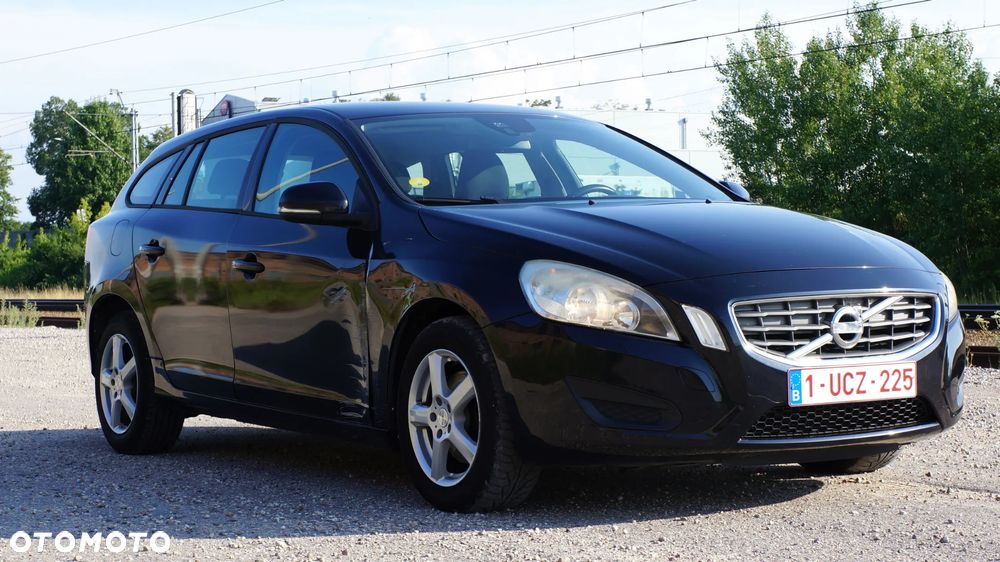 Volvo V60 D2 Edition - 9